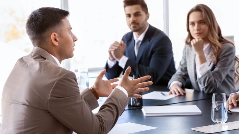 Chiến Lược Giữ Chân Nhân Sự Chủ Chốt (Key Talents) Trong Giai Đoạn Chuyển Giao Quyền Lực M&A