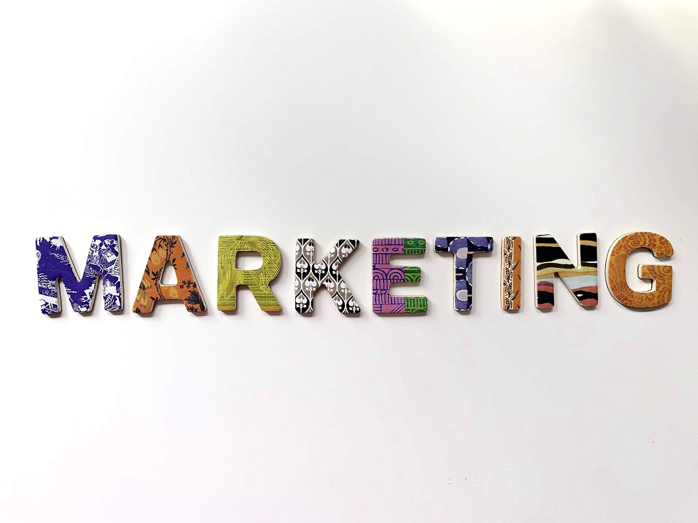 Mô hình Hybrid Marketing: Bí quyết giúp SMEs tiết kiệm 40% chi phí cố định mà vẫn x2 hiệu suất