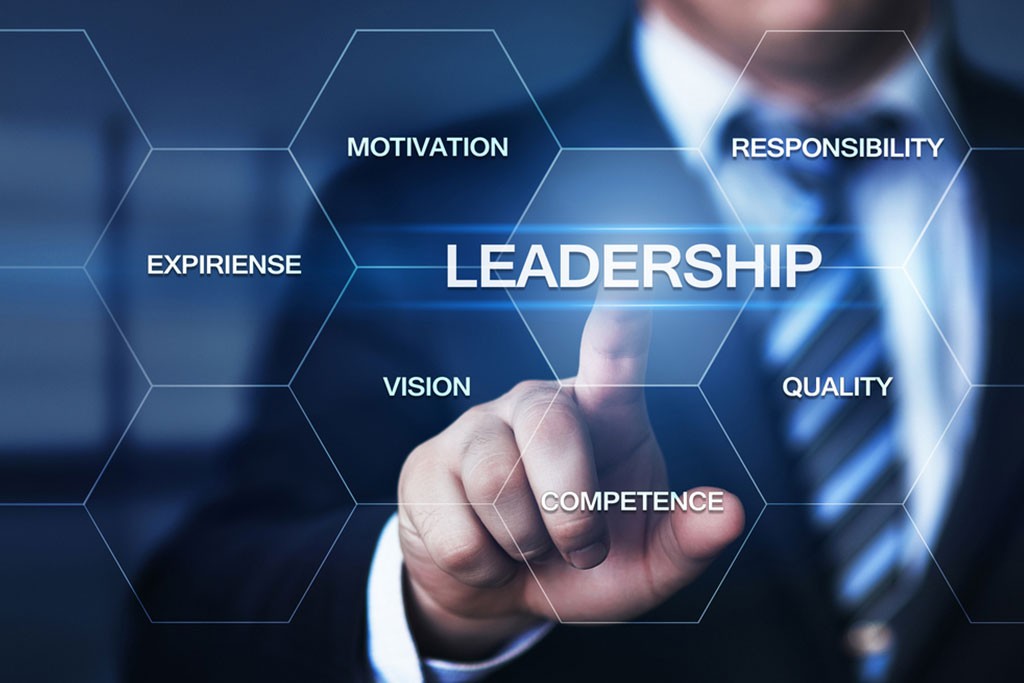 Giải phóng Founder khỏi "Bẫy vi mô" (Micromanagement): Xây dựng cỗ máy kinh doanh tự chạy bằng quy trình chuẩn SOPs và CRM